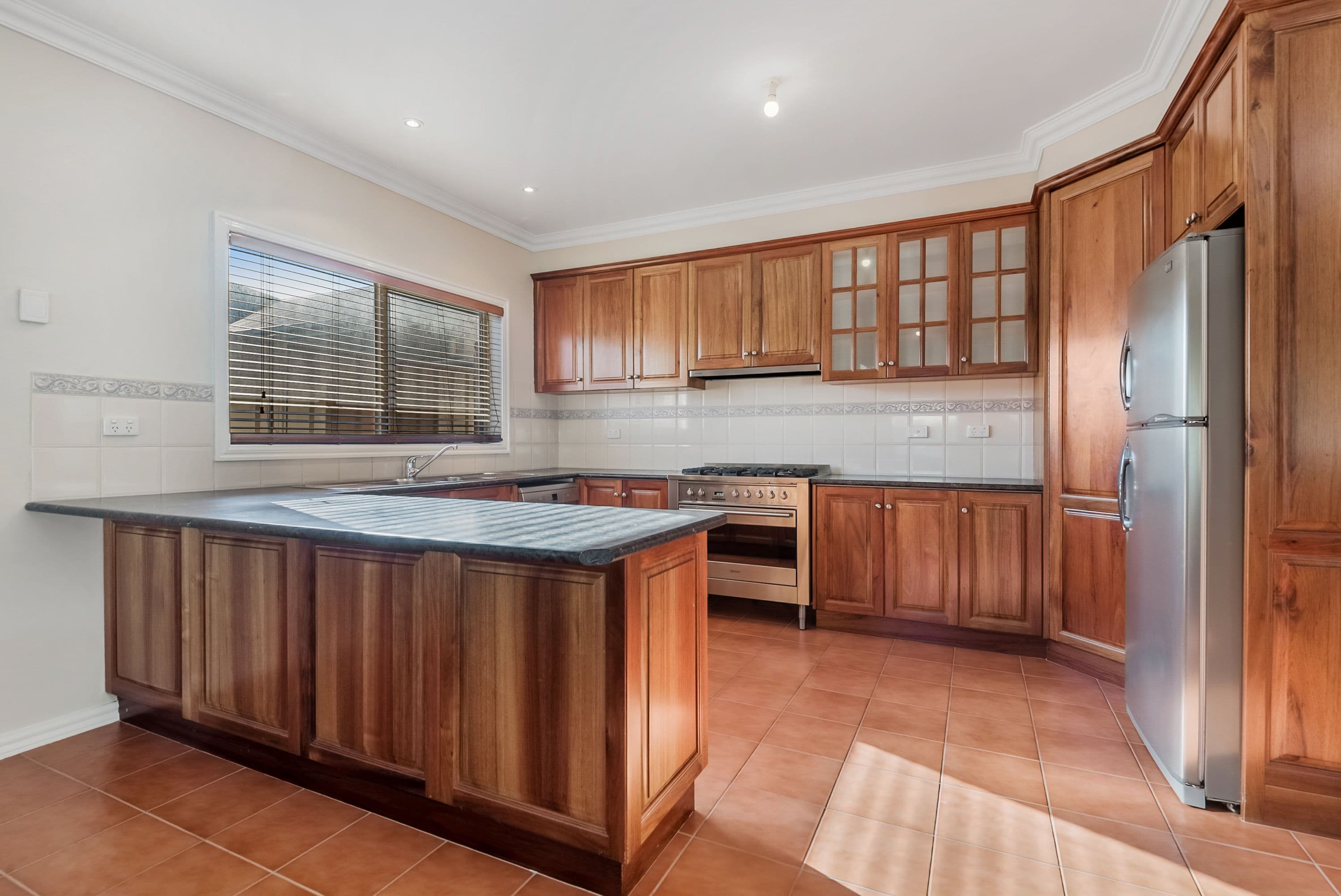 4 Greenwich Crescent, Caroline Springs VIC 3023, Caroline Springs - Thumbnail 4