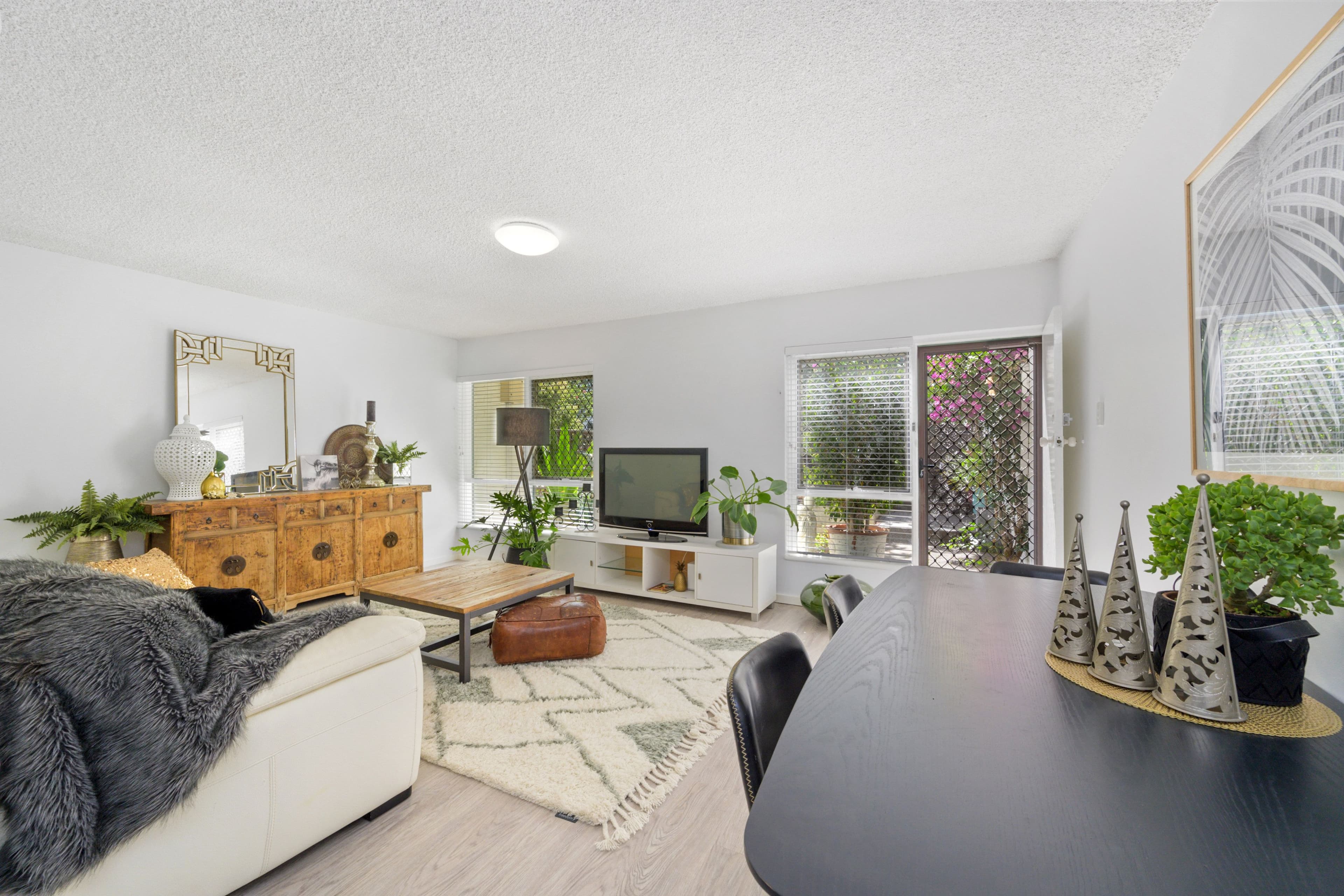 9A Myrtle Avenue, Sorrento WA 6020, Sorrento - Thumbnail 2