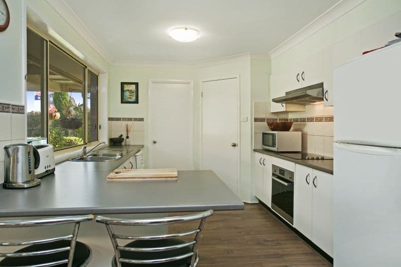 6 Appletree Avenue, ABERGLASSLYN NSW 2320, Aberglasslyn - Thumbnail 5