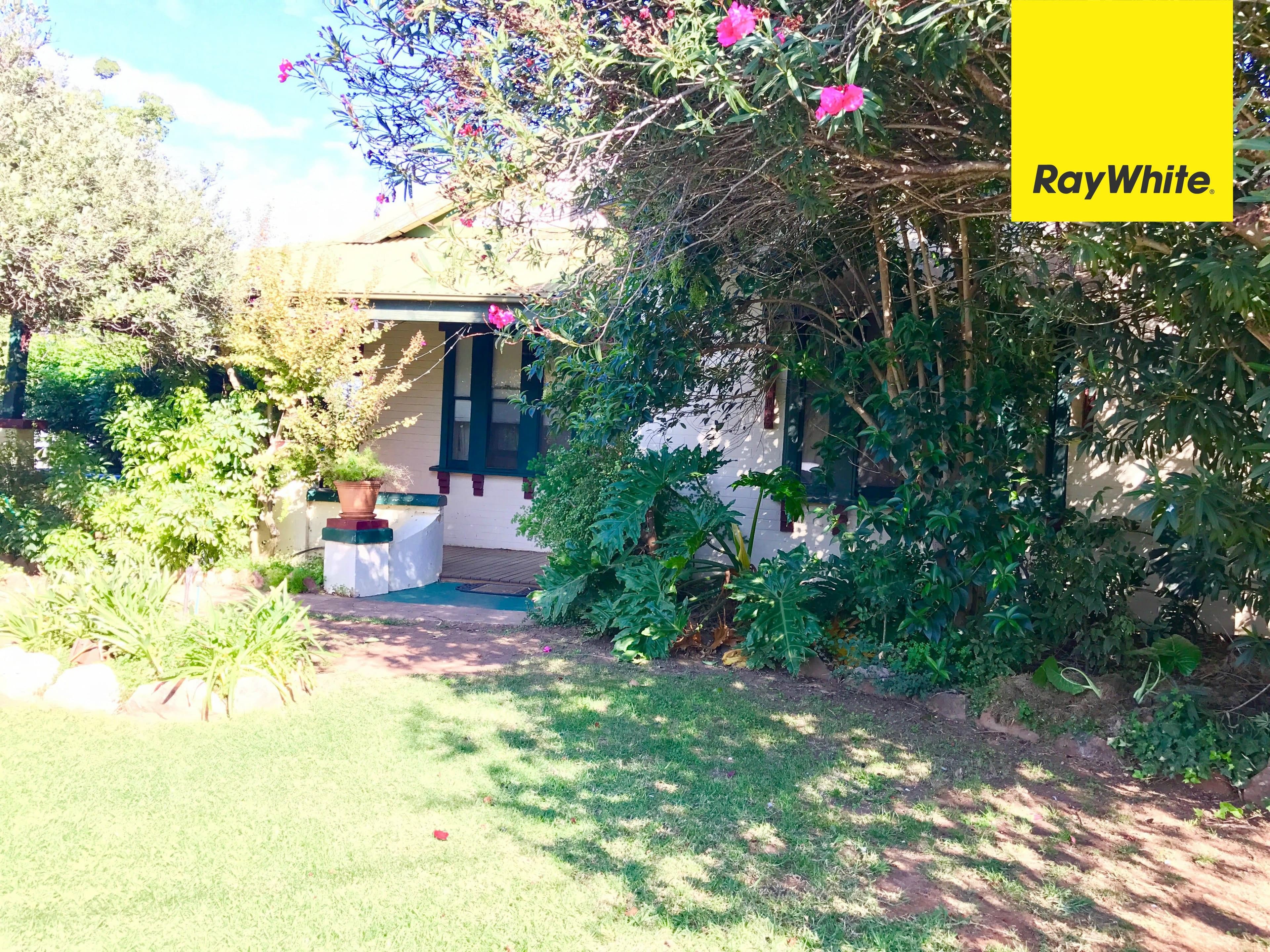 28 Bushman Street, Parkes - Image 1