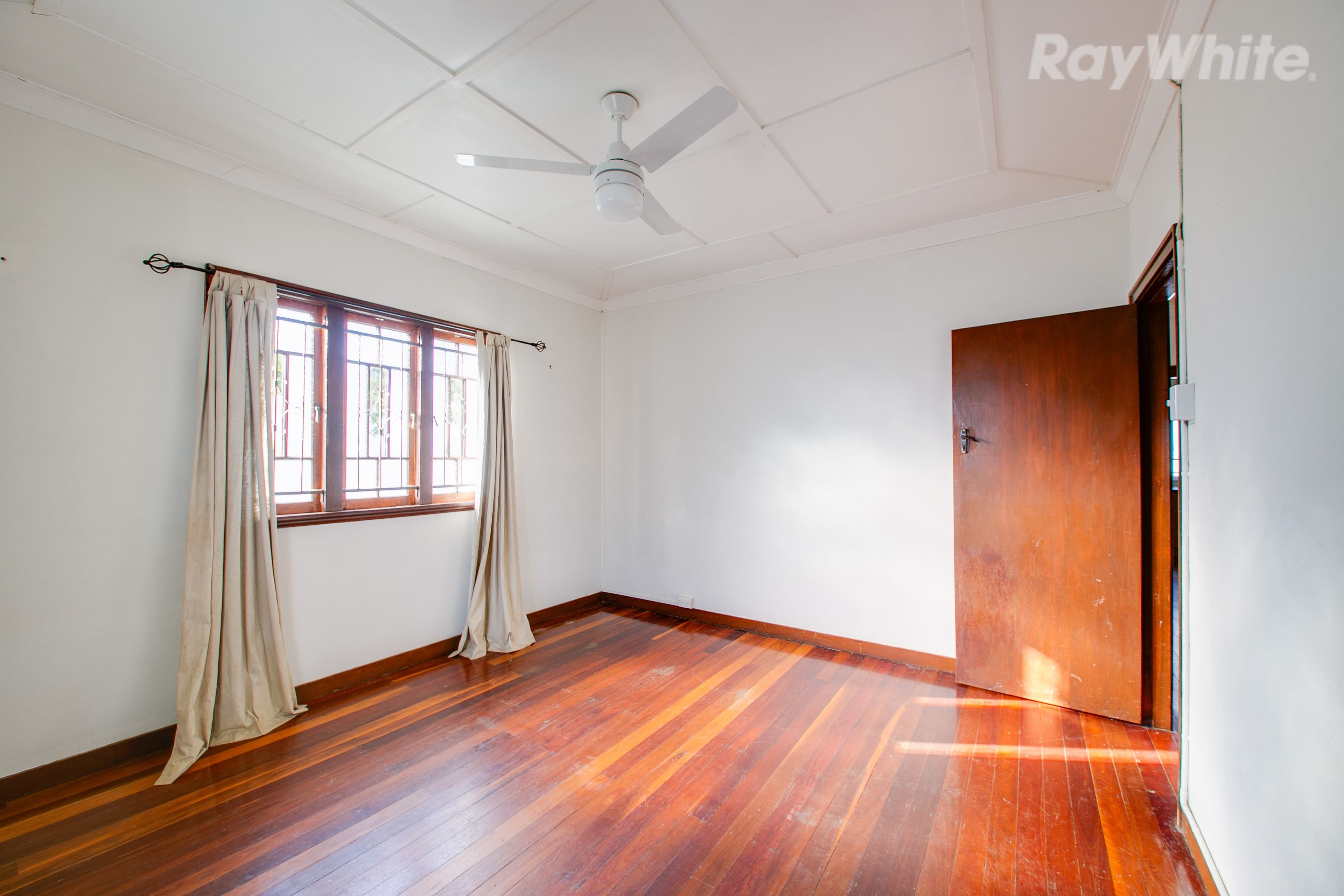 8 Barrett Street, East Ipswich QLD 4305, East Ipswich - Thumbnail 8