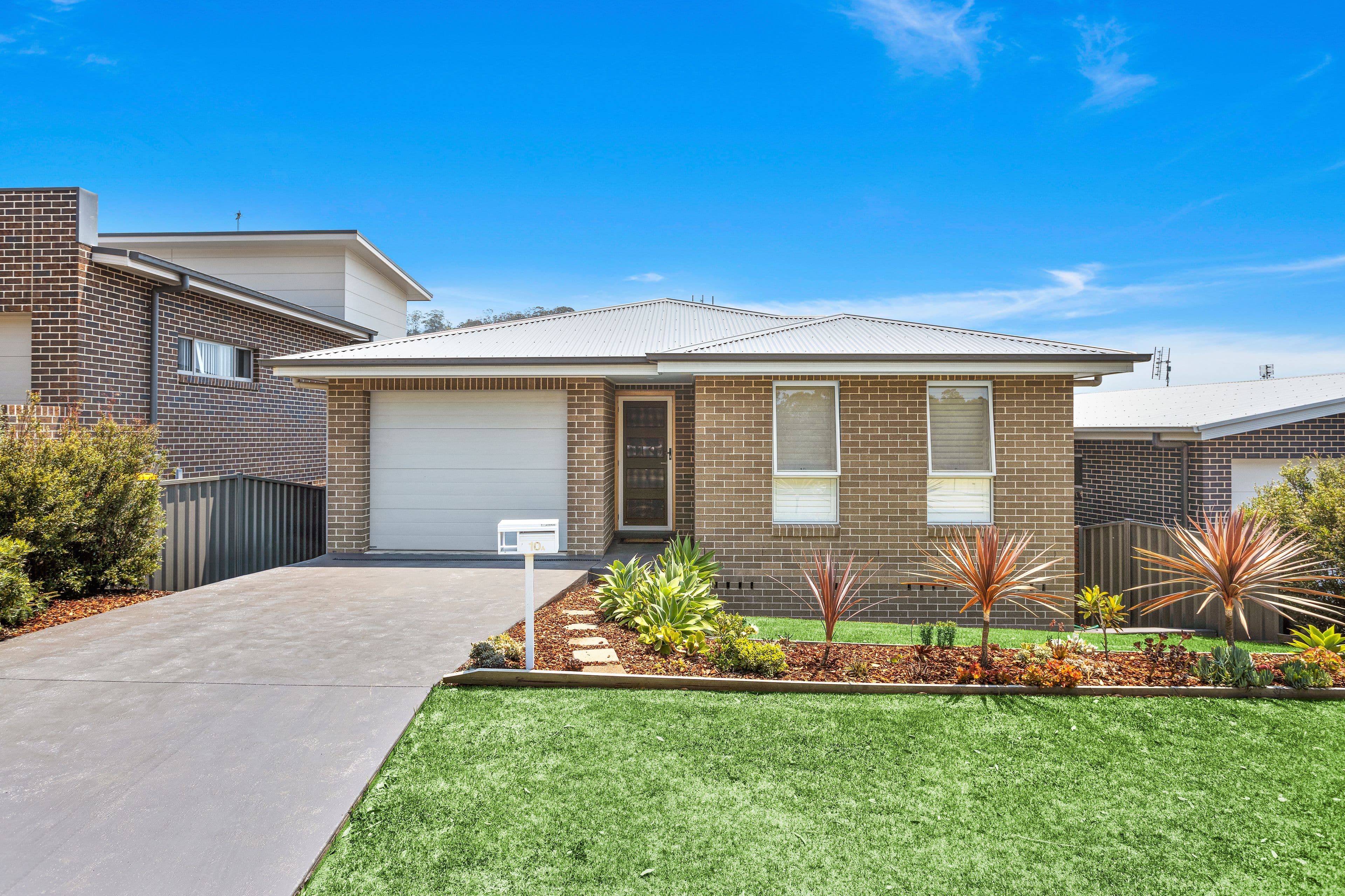 10 Whistlers Run, Albion Park - Image 1