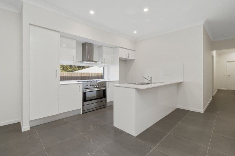 3 Latrobe Court, SPRING MOUNTAIN QLD 4300, Spring Mountain - Thumbnail 2