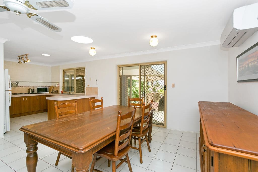 18 Petherbridge Avenue, Merrimac QLD 4226, Merrimac - Thumbnail 3