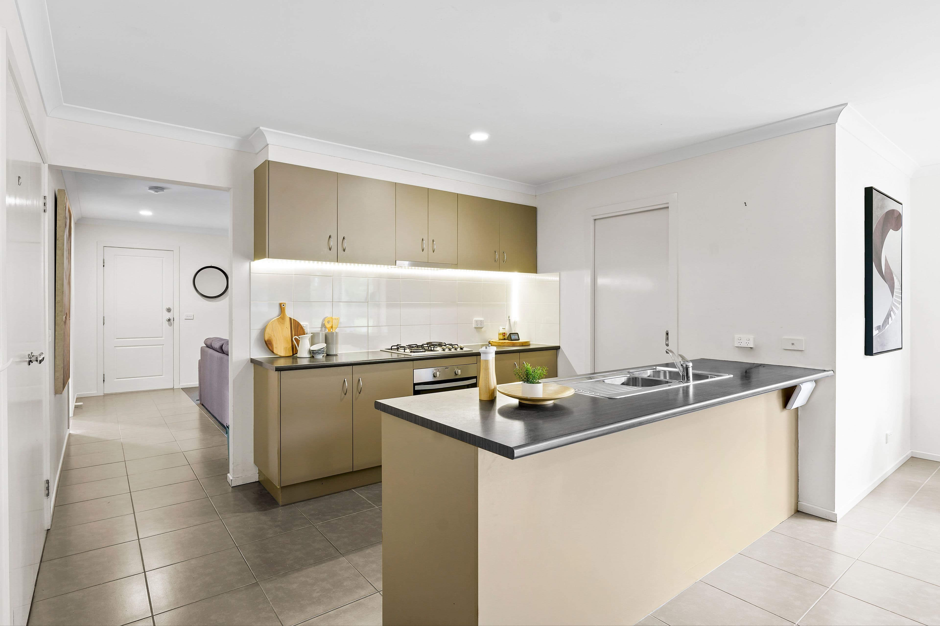 16 Longmire Court, Sunbury VIC 3429, Sunbury - Thumbnail 2