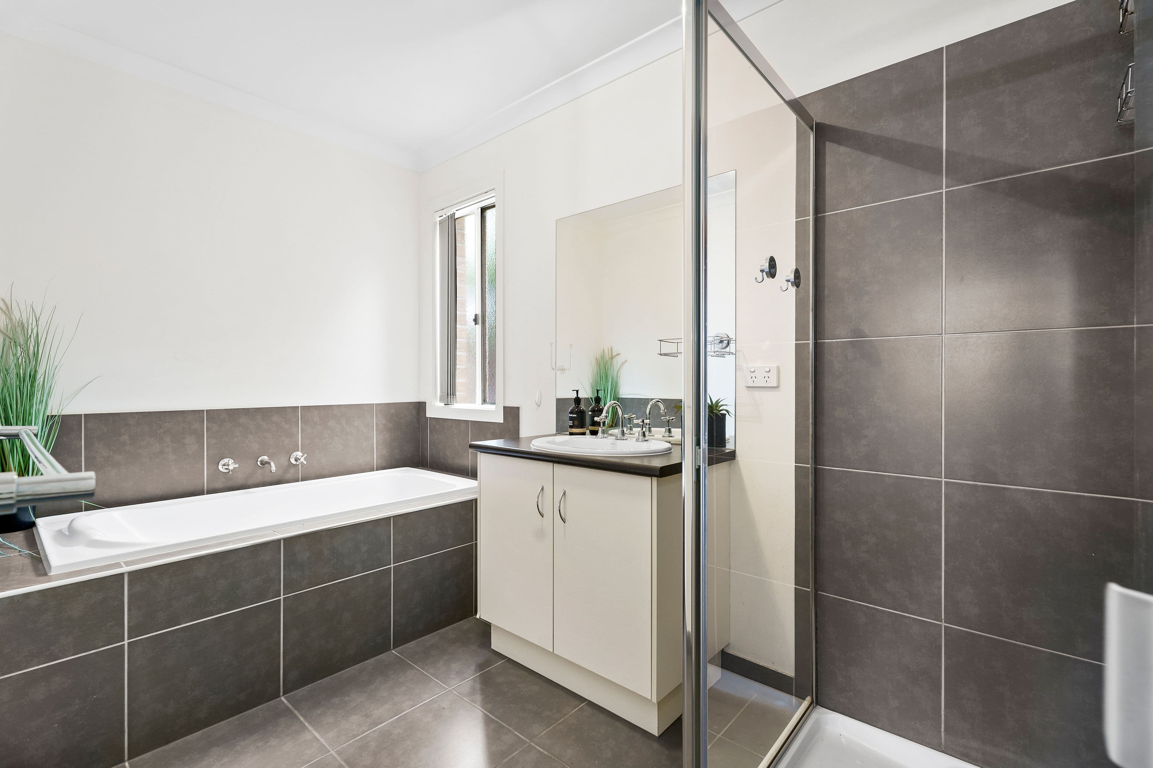 16 Longmire Court, Sunbury VIC 3429, Sunbury - Thumbnail 7