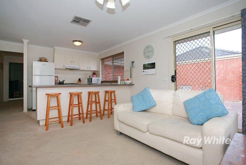 27 Genista Road, CRANBOURNE VIC 3977, Cranbourne West - Thumbnail 2