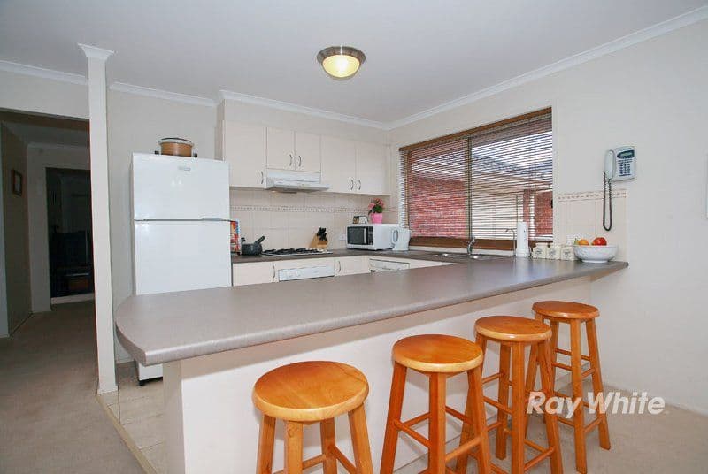 27 Genista Road, CRANBOURNE VIC 3977, Cranbourne West - Thumbnail 5