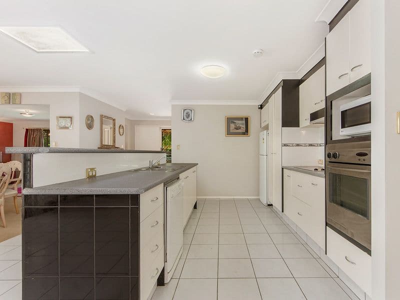 117 Thorngate Drive, Robina QLD 4226, Robina - Thumbnail 2
