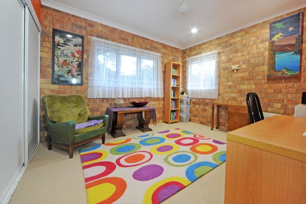 4 Dixon Place, CANNONVALE QLD 4802, Cannonvale - Thumbnail 8