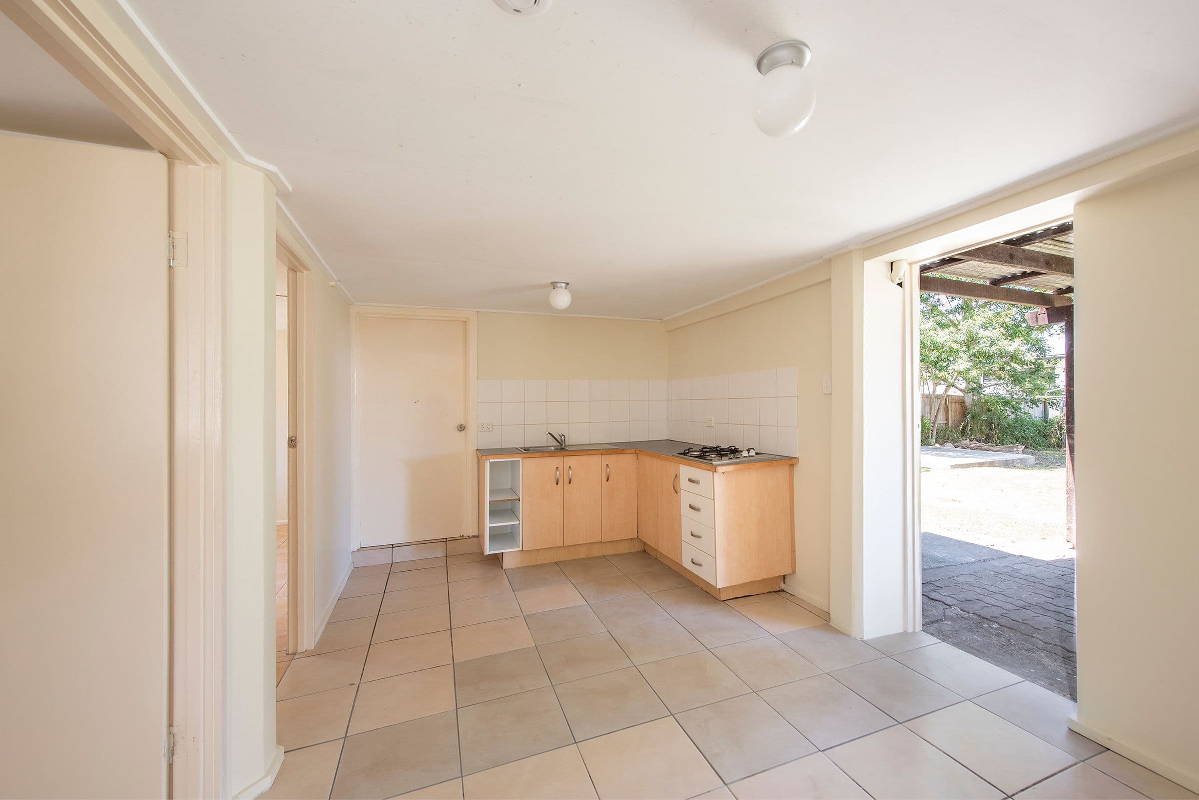 6 Oakland Avenue, Woodridge QLD 4114, Woodridge - Thumbnail 8