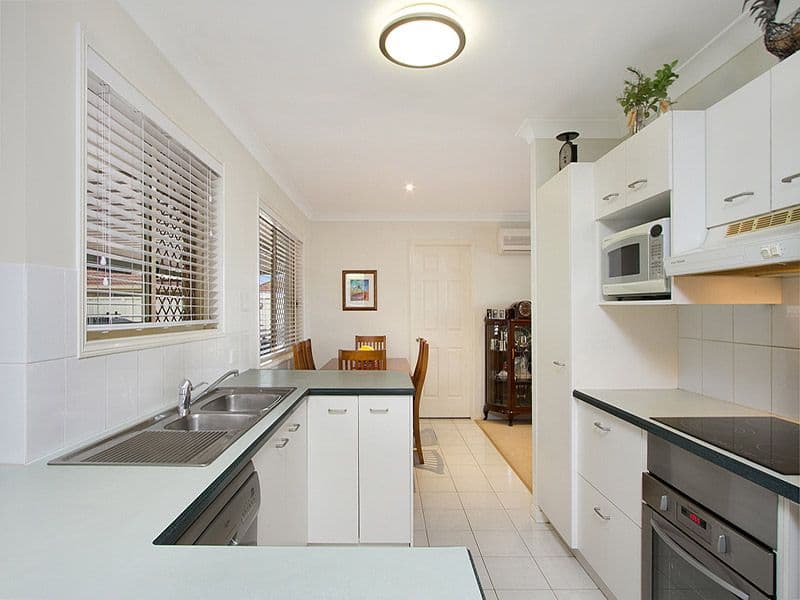 3 Crozier Crescent, MEADOWBROOK QLD 4131, Meadowbrook - Thumbnail 4