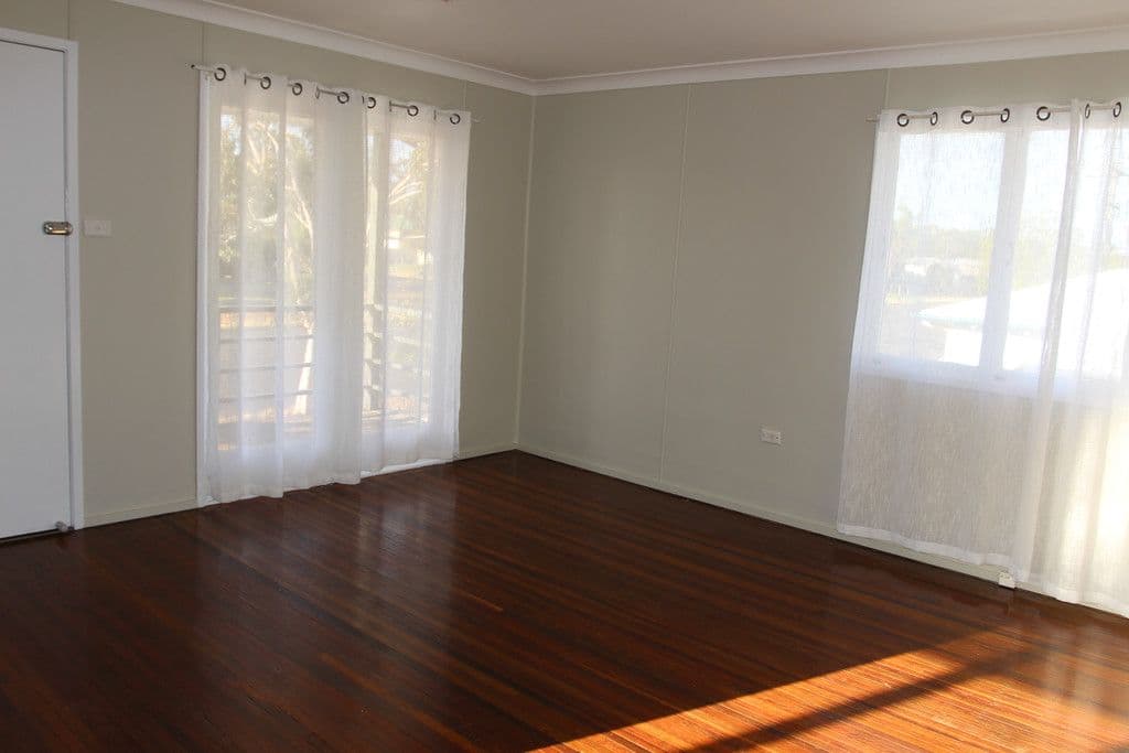 106 Edward Street, Charleville QLD 4470, Charleville - Thumbnail 3