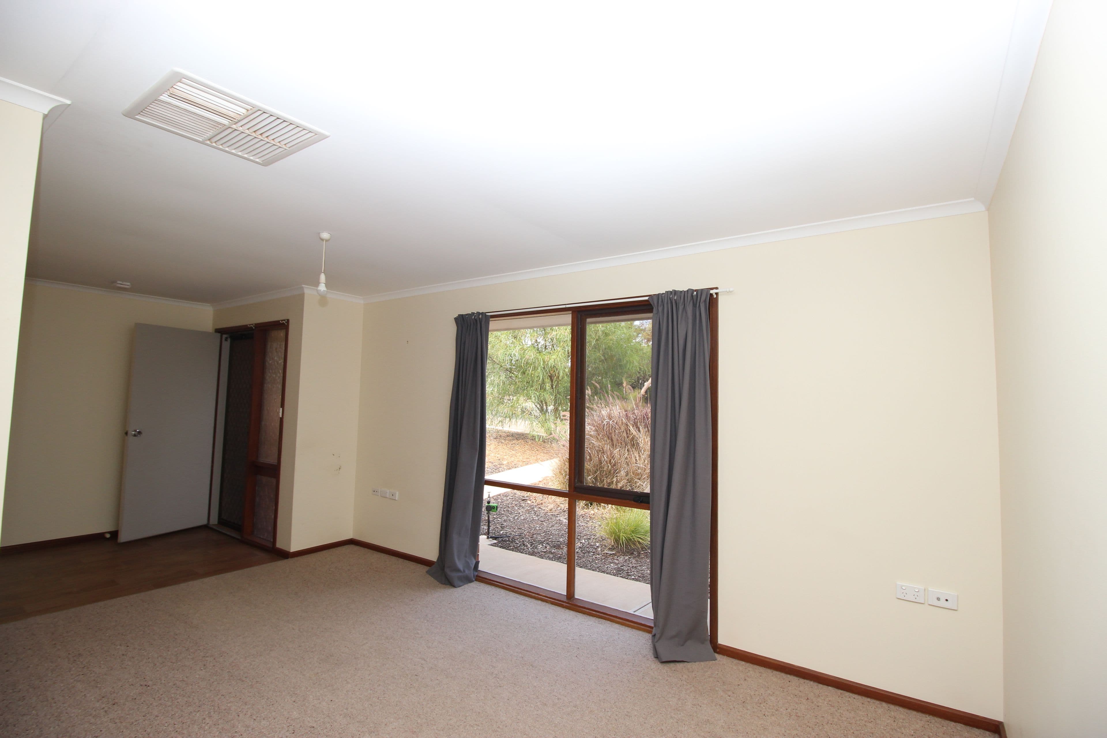 2 Allen Street, Waikerie SA 5330, Waikerie - Thumbnail 2