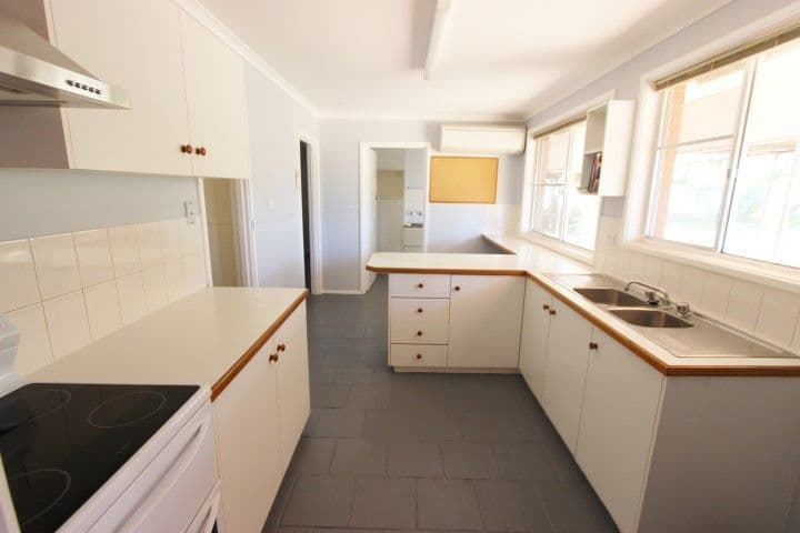 15 Fortescue Crescent, Dampier WA 6713, Dampier - Thumbnail 3