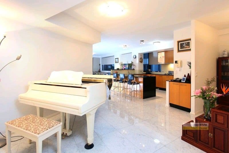 1 Holman Street, KANGAROO POINT QLD 4169, Kangaroo Point - Thumbnail 4