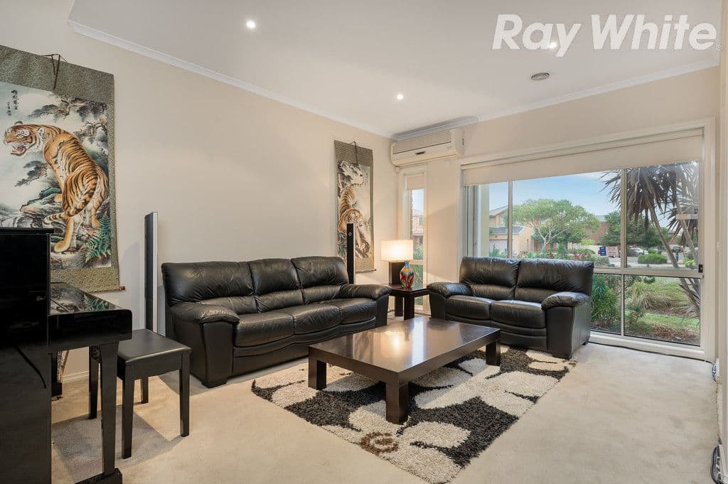 12 Malabar Walk, Bundoora VIC 3083, Bundoora - Thumbnail 2