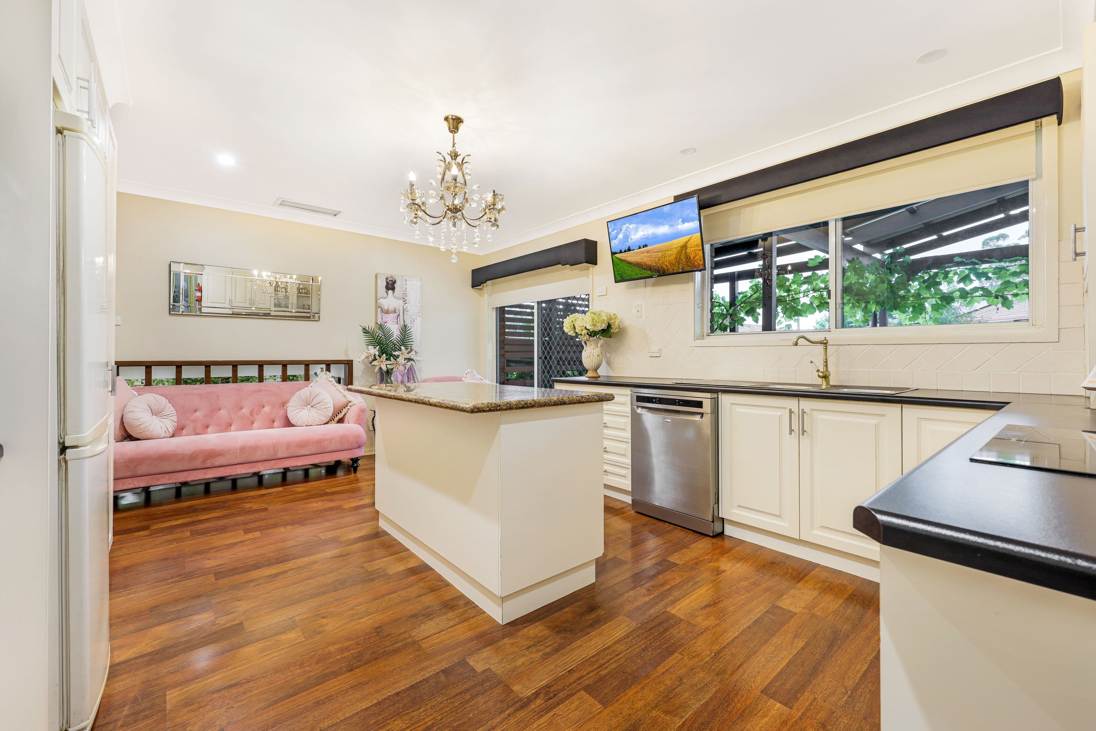11 Myndee Avenue, Tamworth NSW 2340, Hillvue - Thumbnail 6