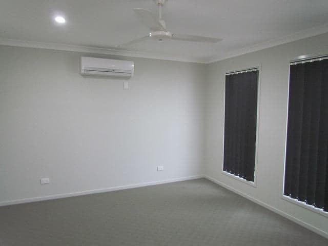 37 Daintree Boulevard, NEW AUCKLAND QLD 4680, New Auckland - Thumbnail 4