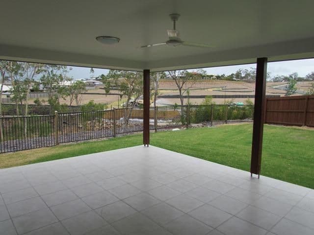 37 Daintree Boulevard, NEW AUCKLAND QLD 4680, New Auckland - Thumbnail 5