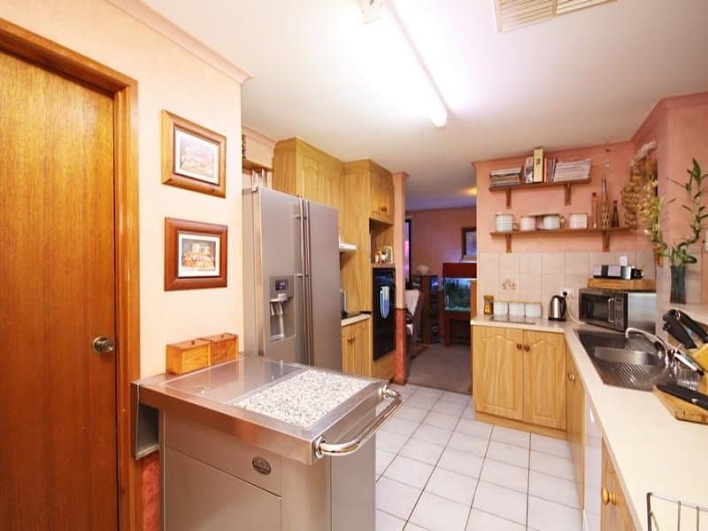 16 Blackwood Drive, Craigmore - Thumbnail 4