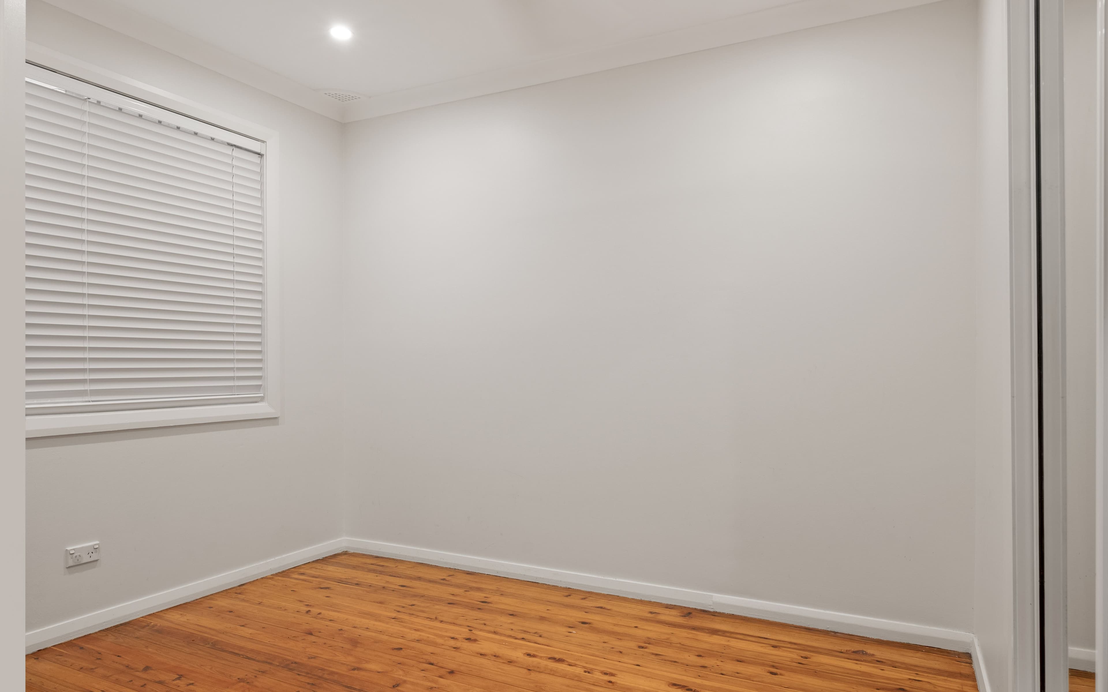 14 Canberra Crescent, Campbelltown NSW 2560, Campbelltown - Thumbnail 8