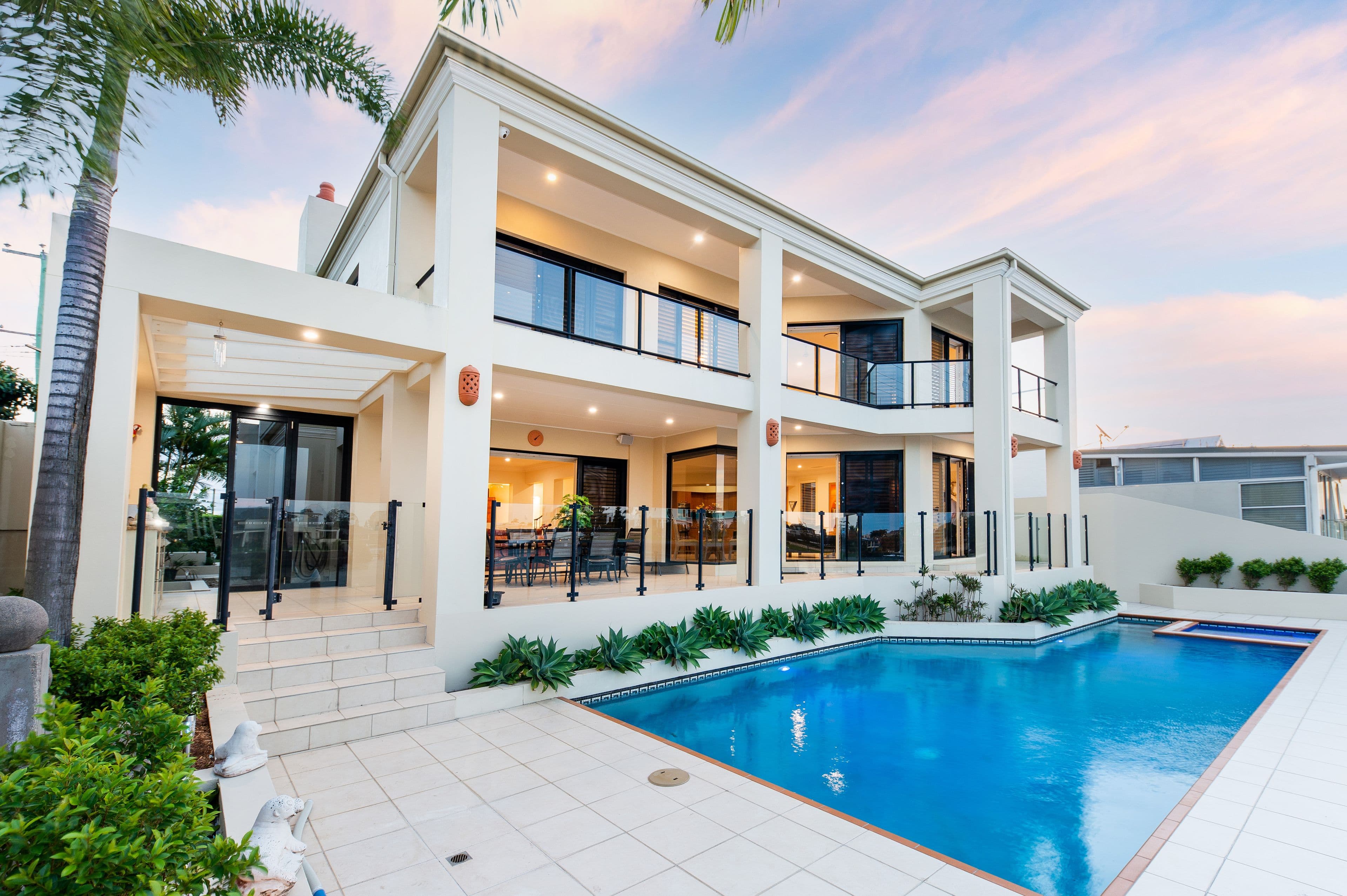 29 Furlong Street, Broadbeach Waters QLD 4218, Broadbeach Waters - Thumbnail 2