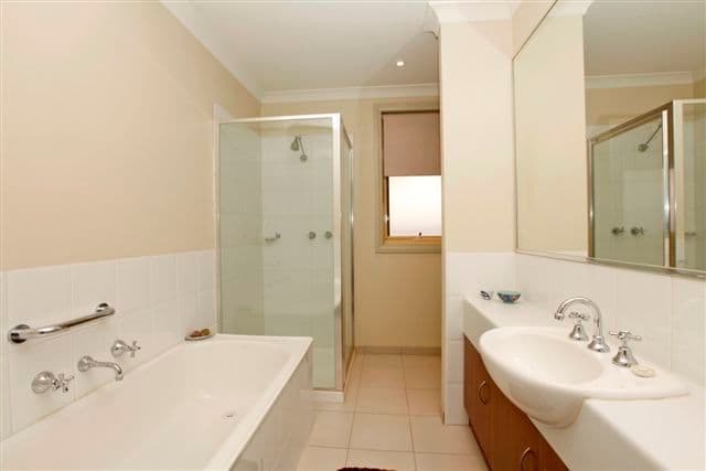 10B Tylden Place, WESTMEADOWS VIC 3049, Westmeadows - Thumbnail 3