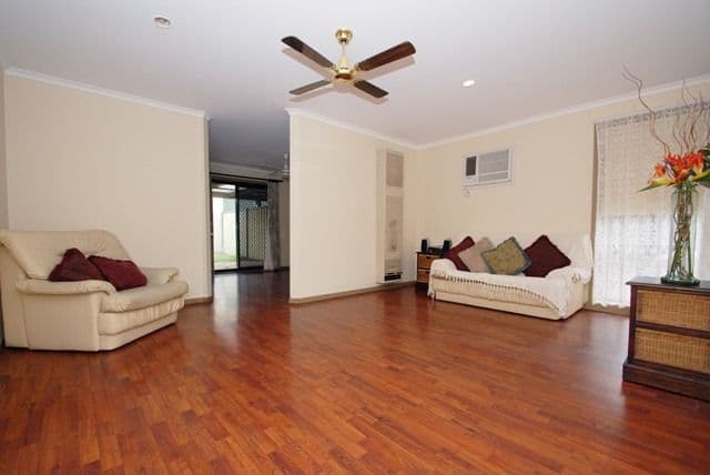 126 Virgilia Drive, HOPPERS CROSSING VIC 3029, Hoppers Crossing - Thumbnail 2