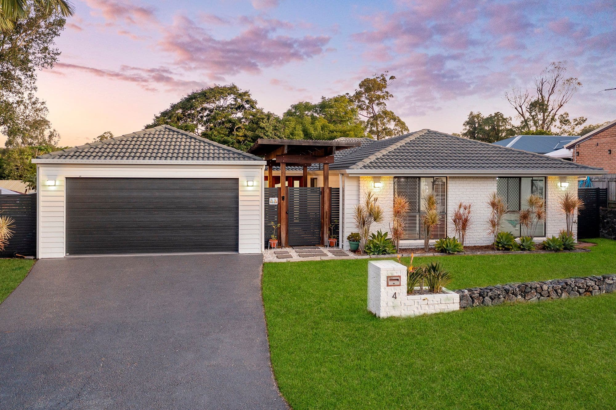 4 Goorari Street, Eight Mile Plains QLD 4113, Eight Mile Plains - Image 1