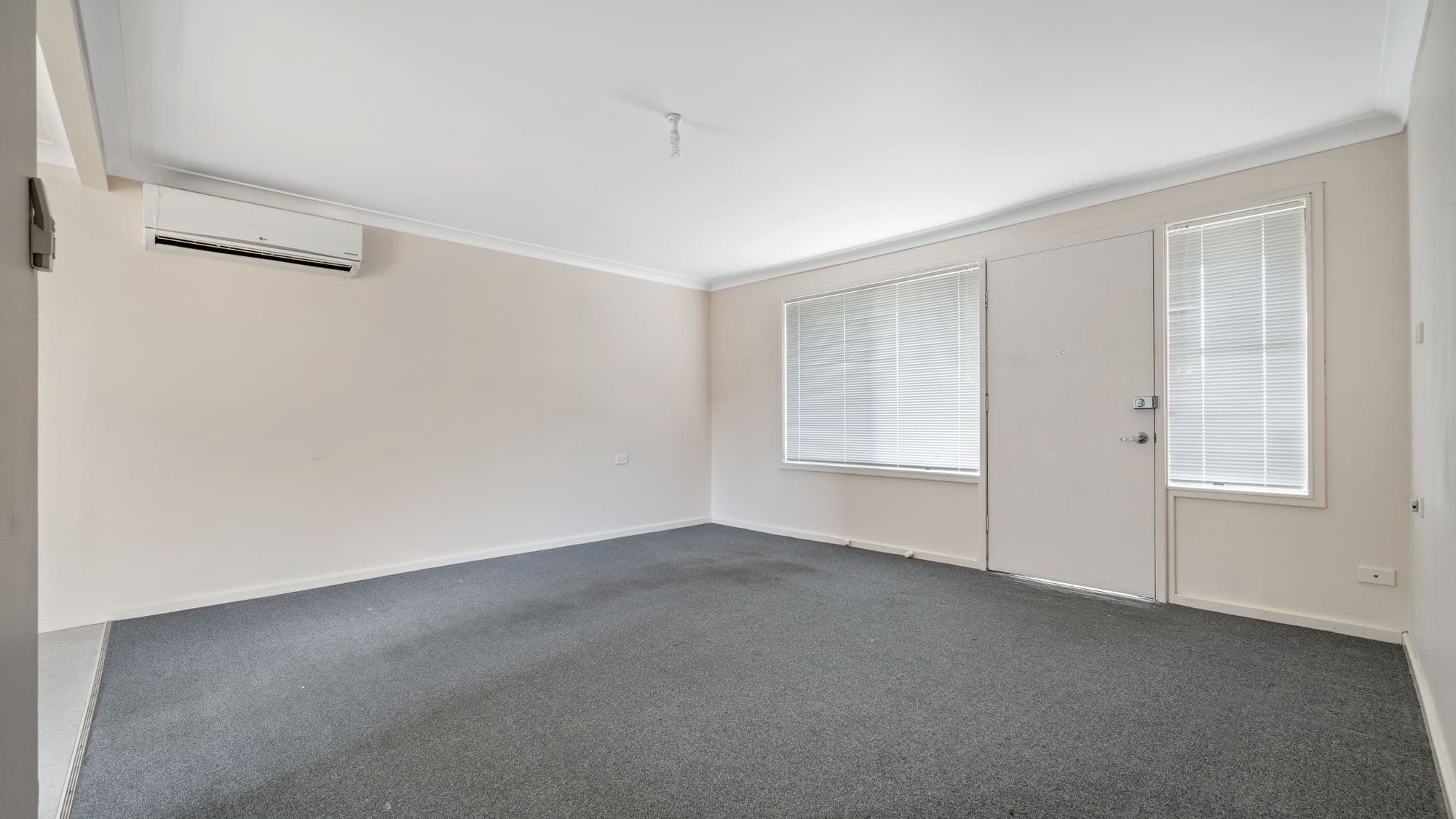 306 Riverside Drive, Airds NSW 2560, Airds - Thumbnail 2