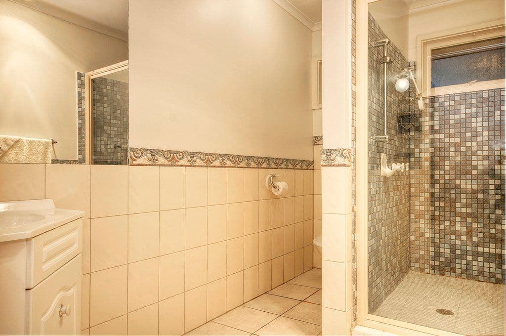 22 VISTA Drive, CHIRNSIDE PARK VIC 3116, Chirnside Park - Thumbnail 7