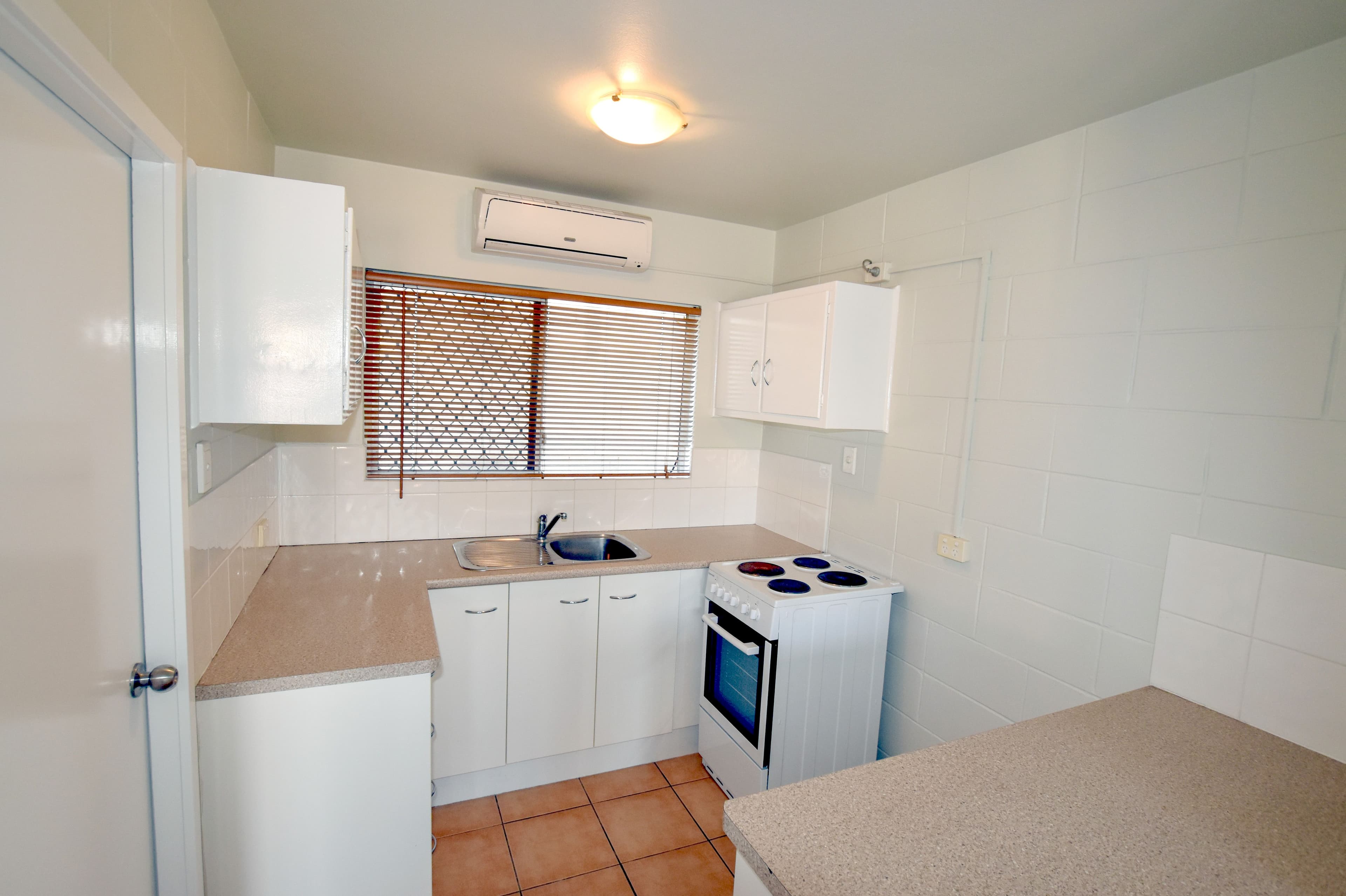 29 Off Street, Gladstone Central QLD 4680, Gladstone Central - Thumbnail 2