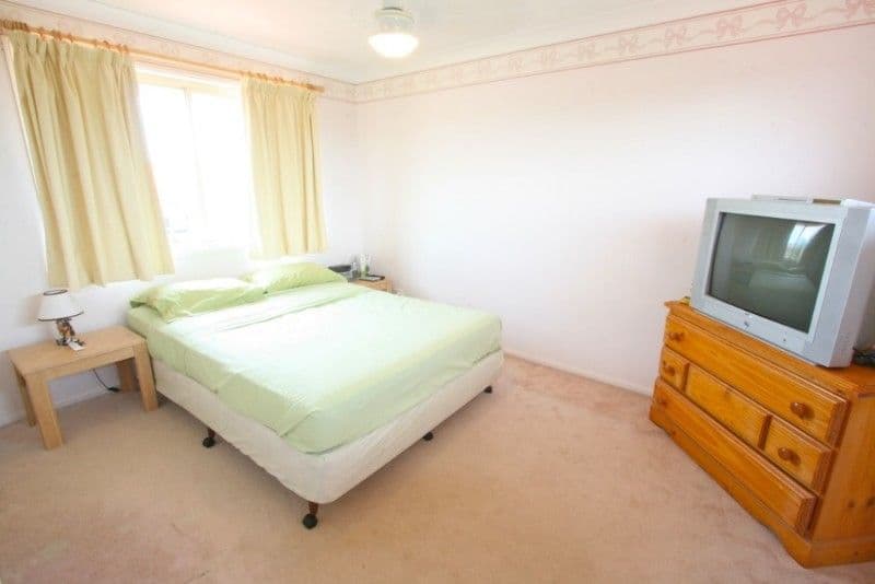 12 Fleetwing Street, Newport QLD 4020, Newport - Thumbnail 4