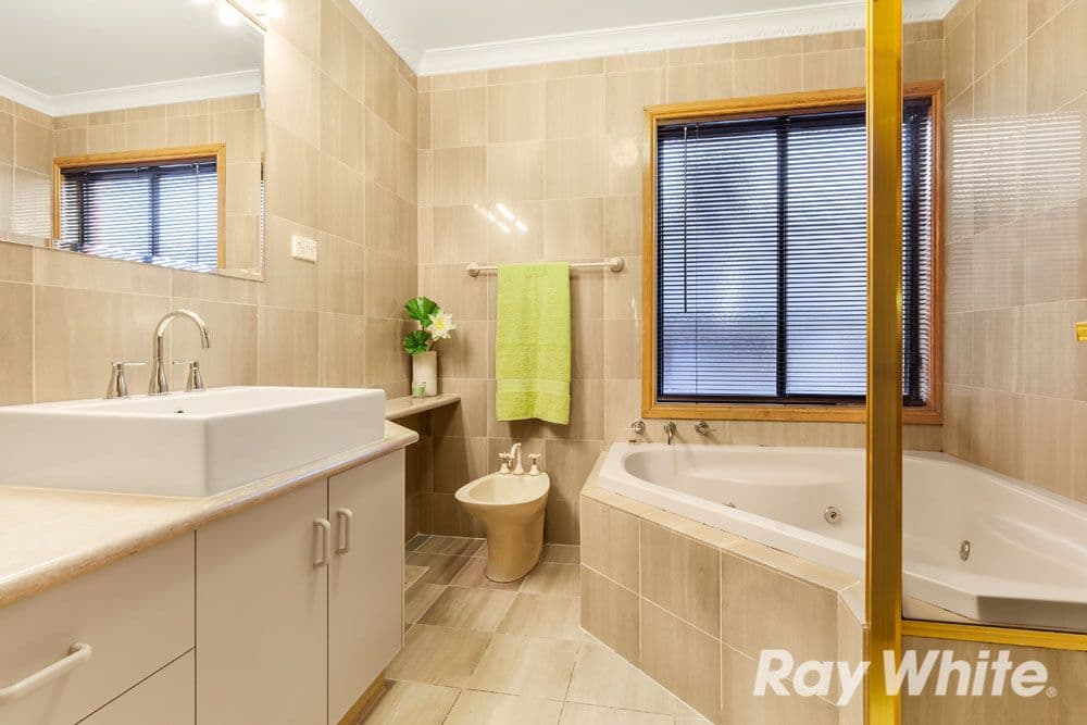80 Woolnough Drive, Mill Park VIC 3082, Mill Park - Thumbnail 6