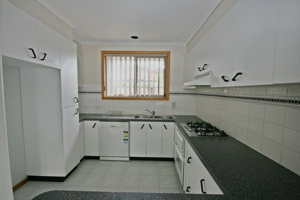 62 Saratoga Crescent, KEILOR DOWNS VIC 3038, Keilor Downs - Thumbnail 2