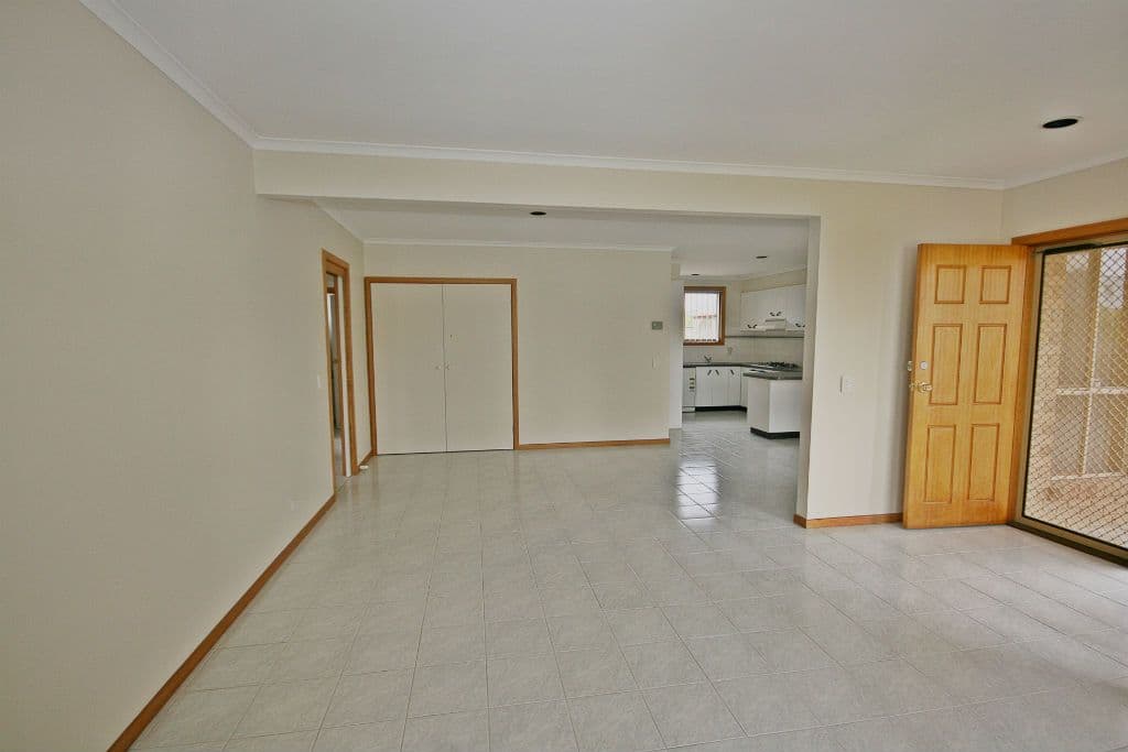 62 Saratoga Crescent, KEILOR DOWNS VIC 3038, Keilor Downs - Thumbnail 5