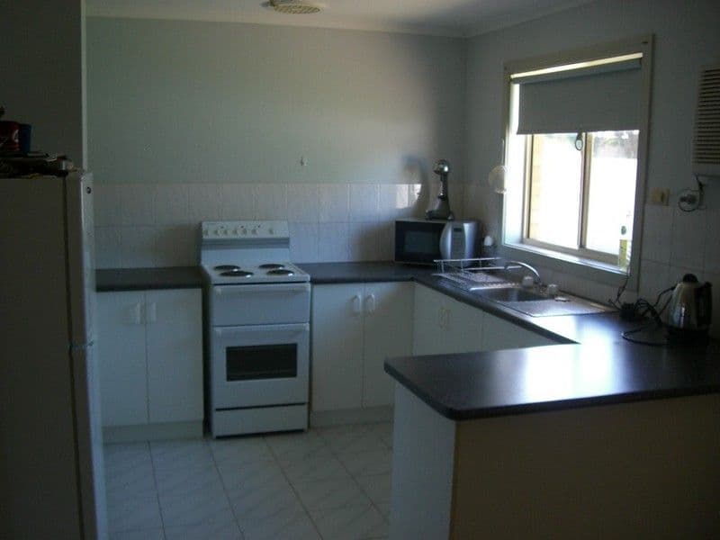116 Burton Street, DENILIQUIN NSW 2710, Deniliquin - Thumbnail 2