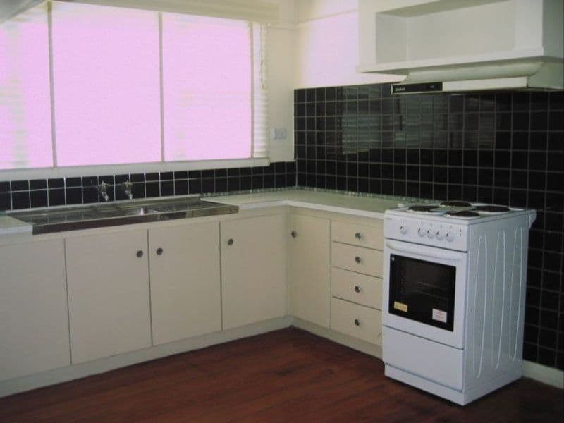6 Palm Court, HEATHCOTE VIC 3523, Heathcote - Thumbnail 2