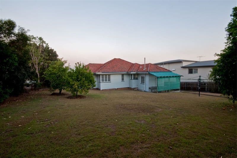 23 Ennor Street, WAVELL HEIGHTS QLD 4012, Wavell Heights - Thumbnail 6