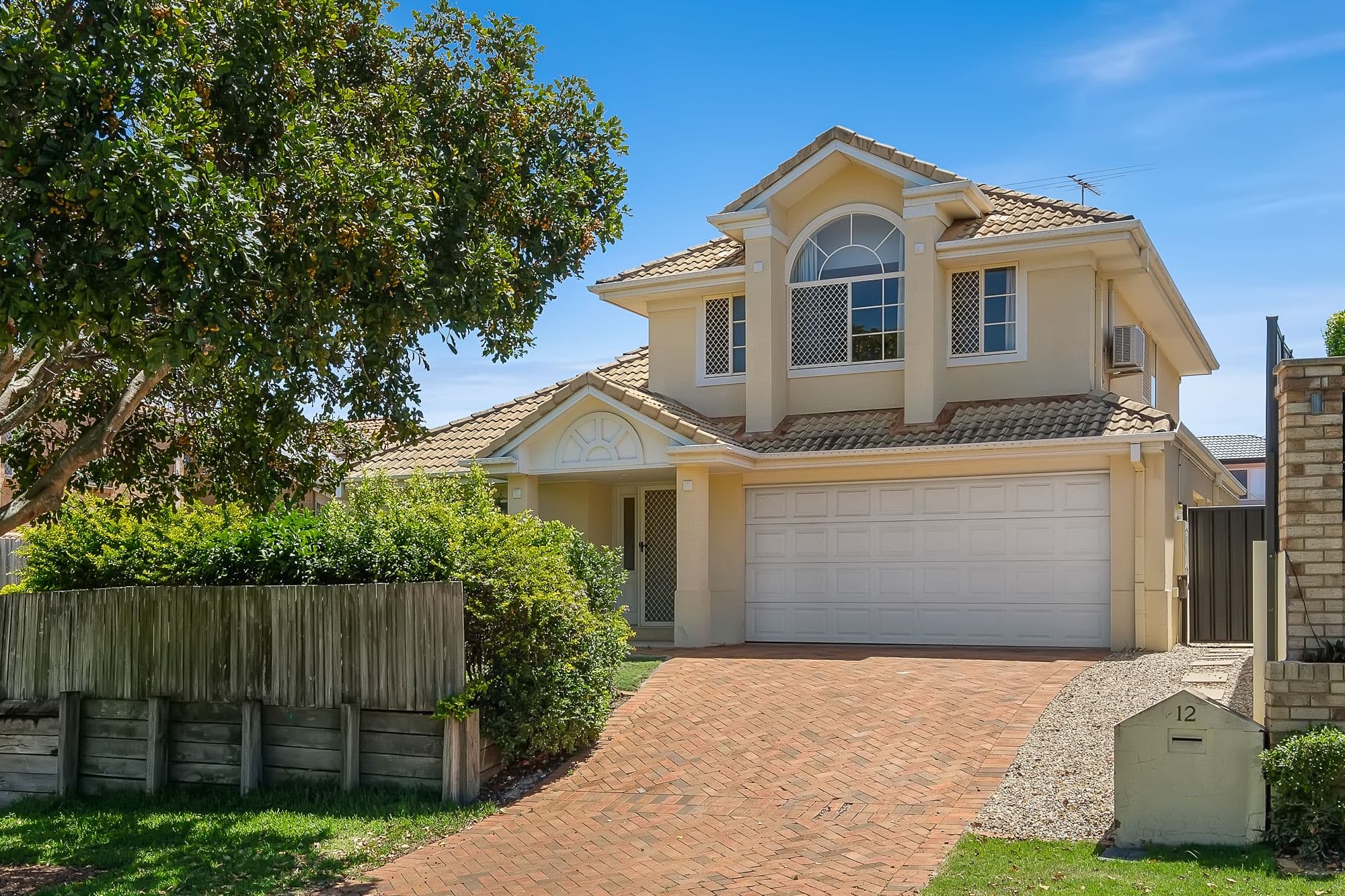 12 Clearmount Crescent, Carindale QLD 4152, Carindale - Image 1
