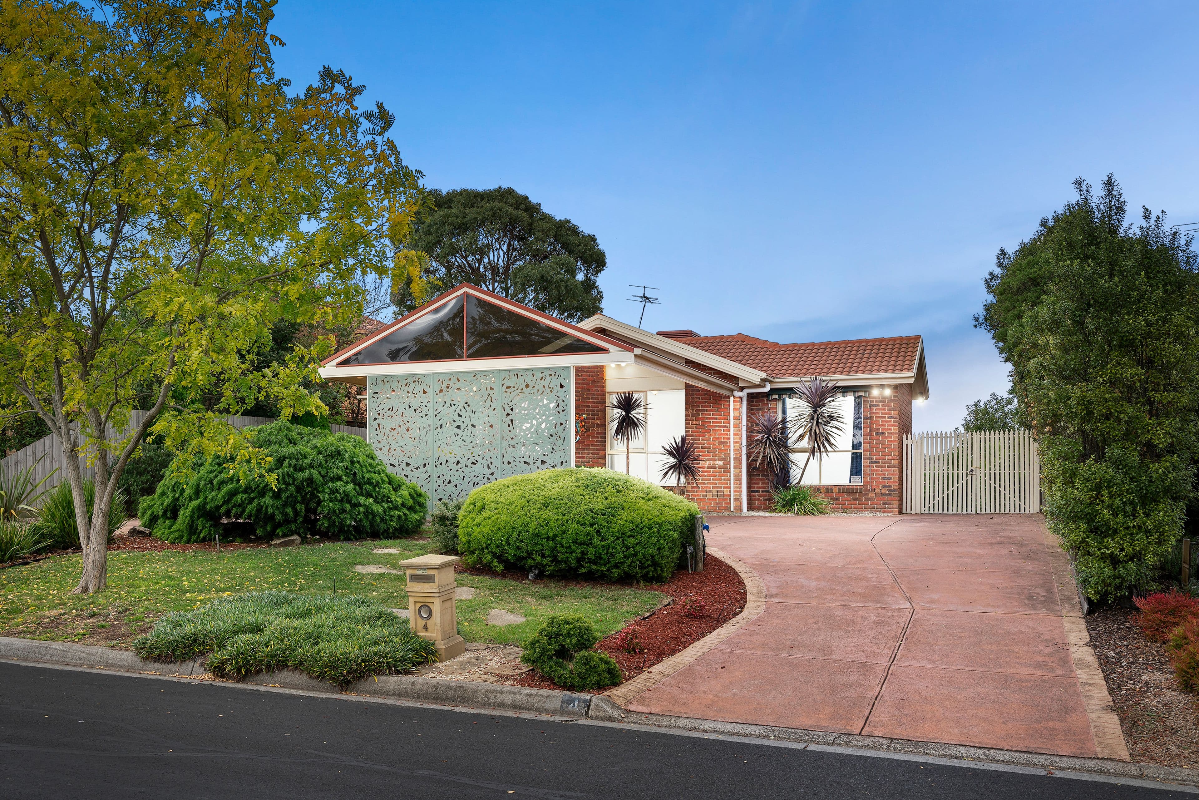 4 Windarra Court, Sunbury VIC 3429, Sunbury - Image 1