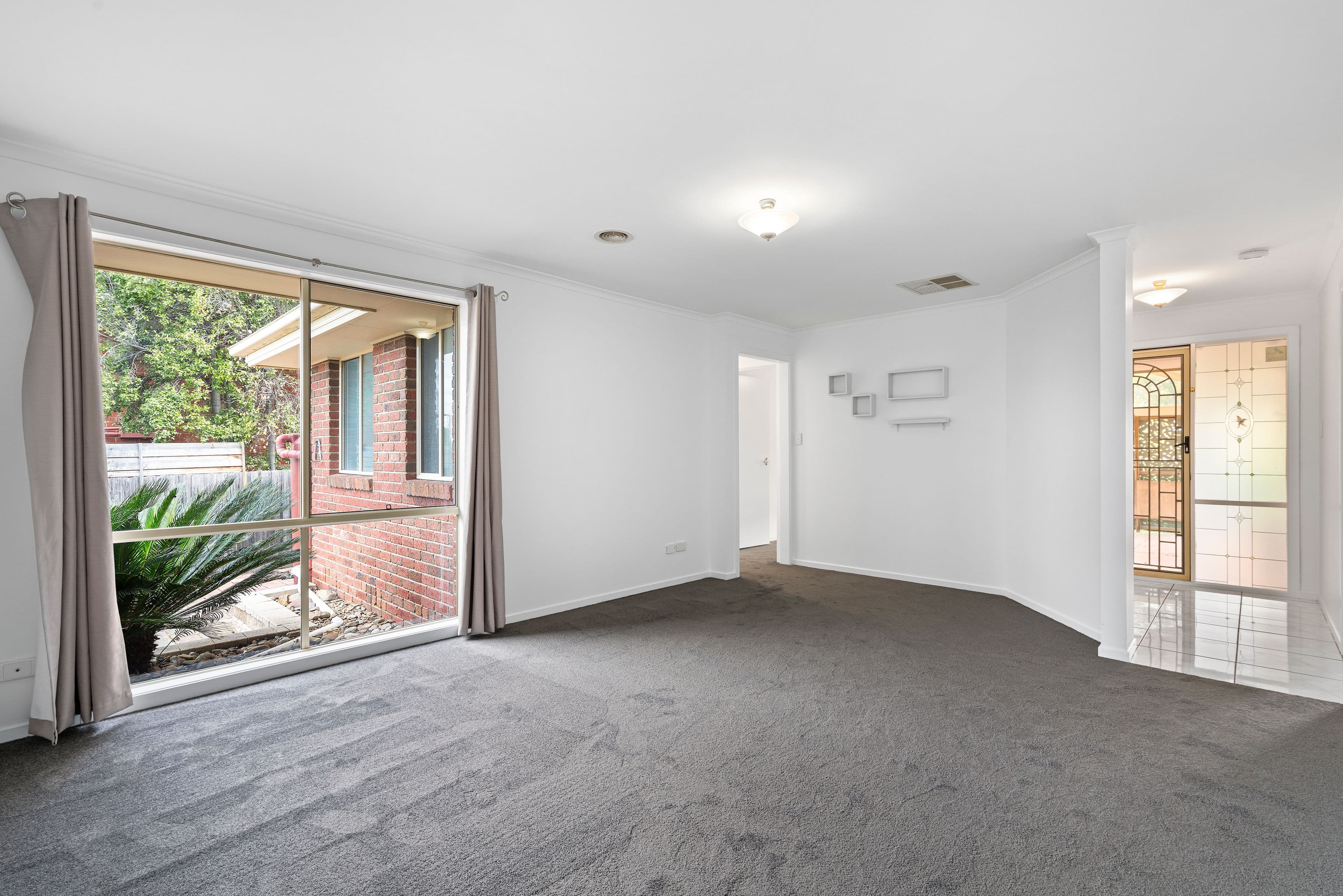 4 Windarra Court, Sunbury VIC 3429, Sunbury - Thumbnail 4