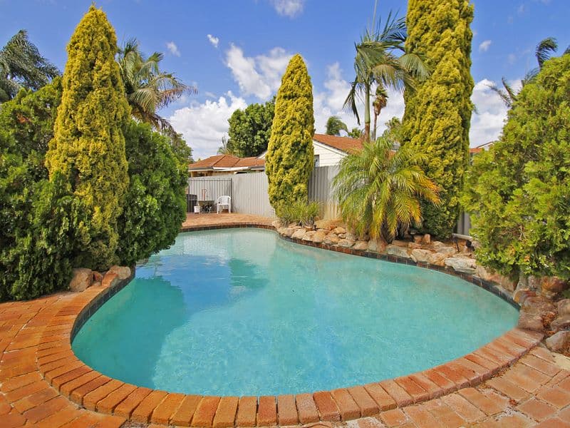 11 Sovereign Drive, THORNLIE WA 6108, Thornlie - Thumbnail 2