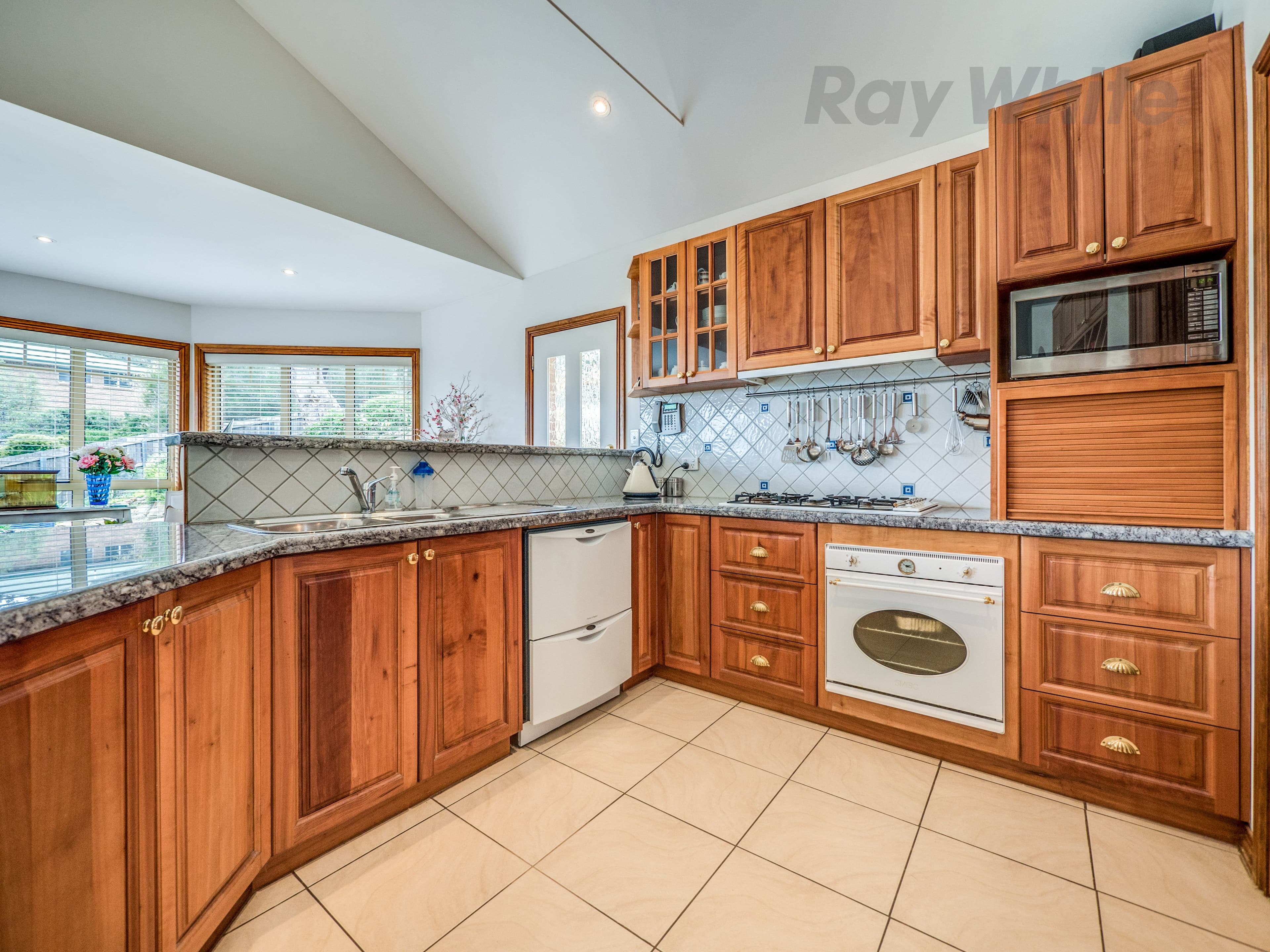 9A Kent Street, Lindisfarne TAS 7015, Lindisfarne - Thumbnail 5