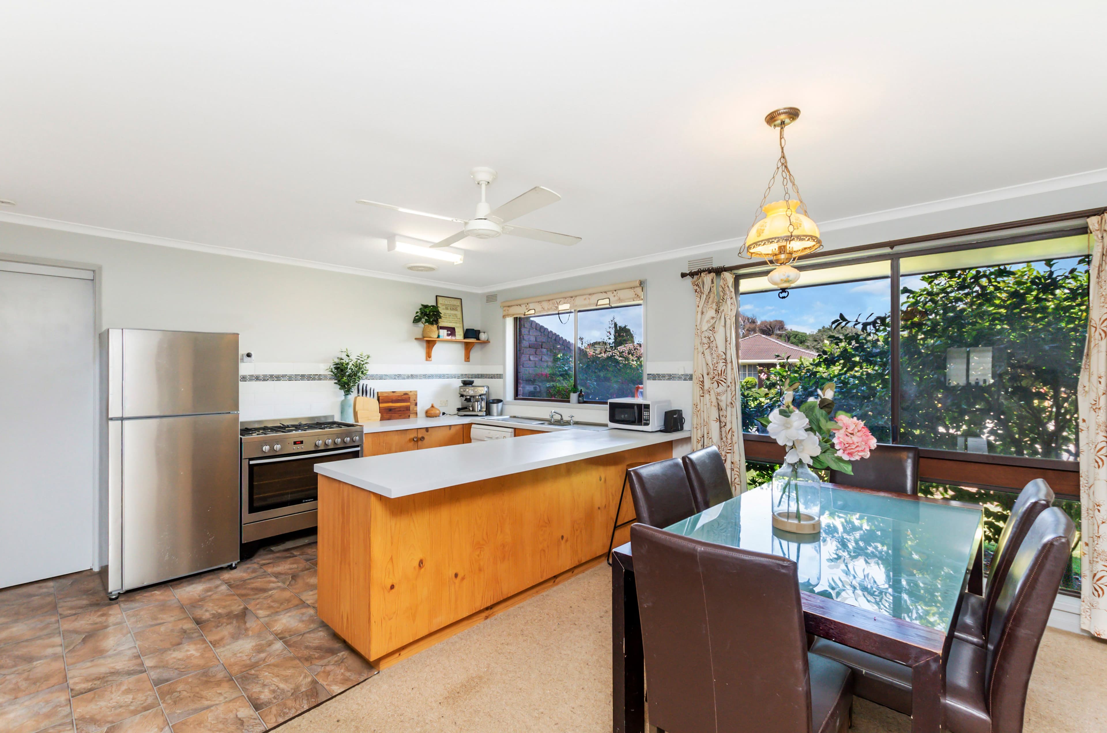 19 Heydon Avenue, Warrnambool VIC 3280, Warrnambool - Thumbnail 4
