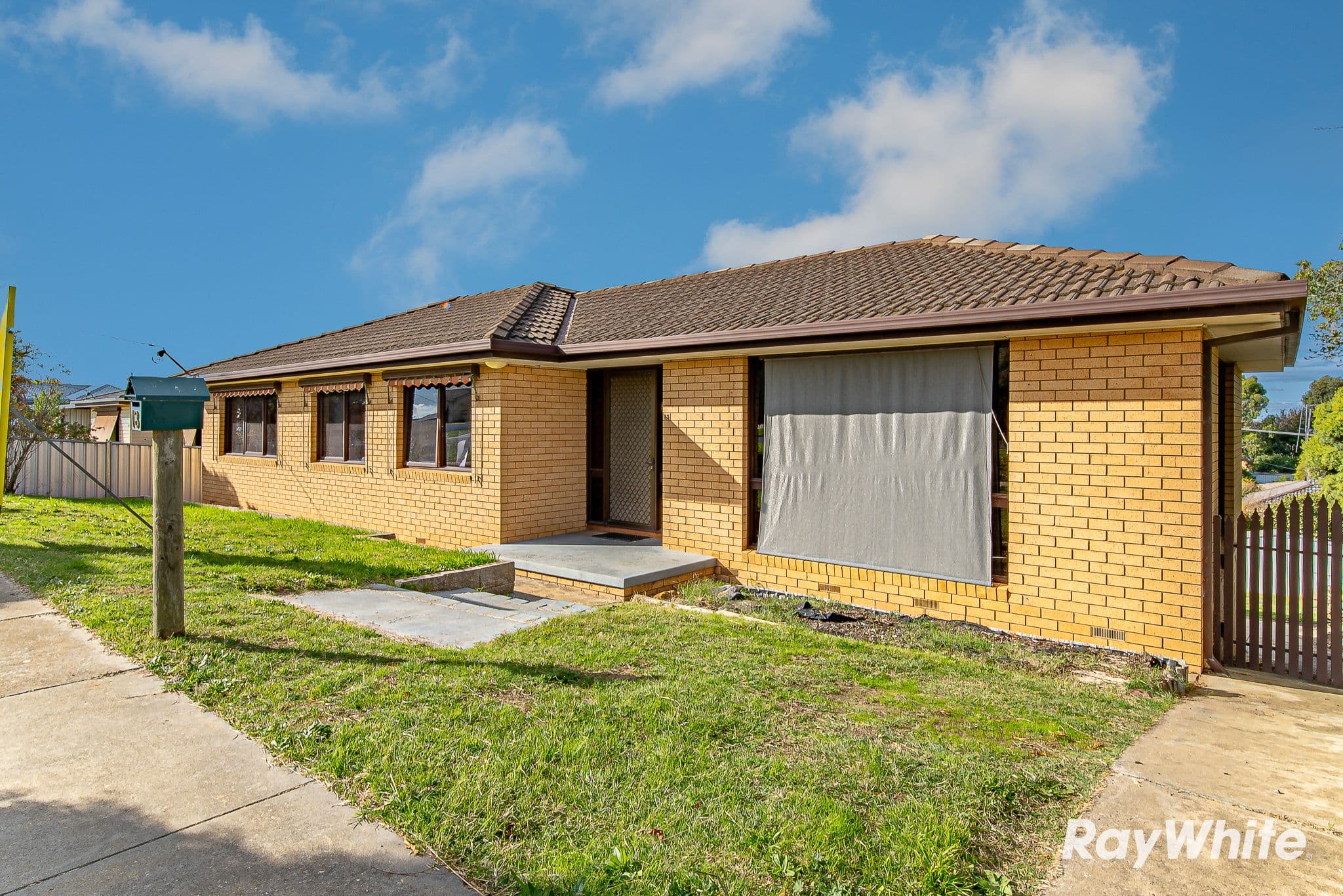 13 Smalley Street, California Gully VIC 3556, California Gully - Thumbnail 2