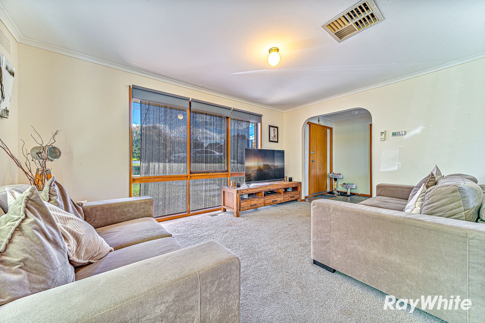 13 Smalley Street, California Gully VIC 3556, California Gully - Thumbnail 7