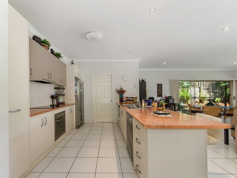 8 Lawson Street, Upper Coomera QLD 4209, Upper Coomera - Thumbnail 3