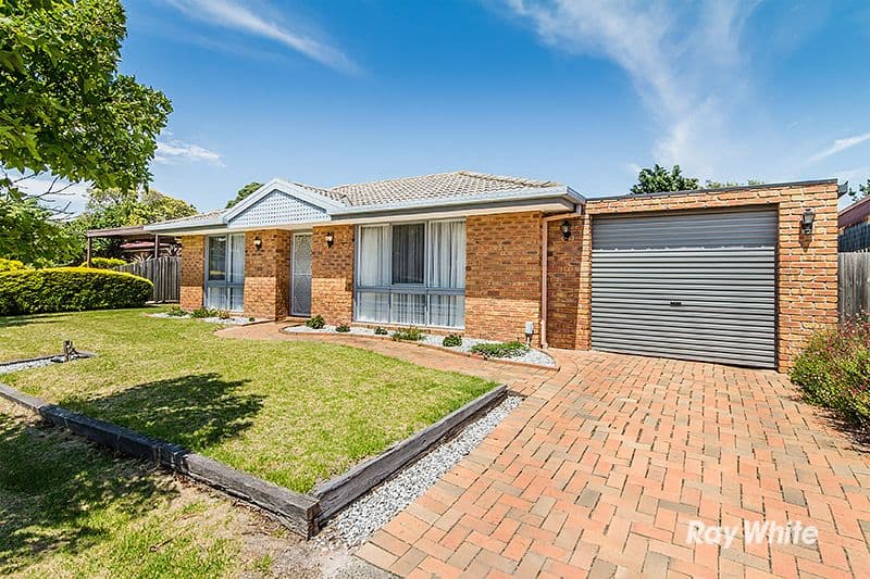 12 Rowen Court, Cranbourne North VIC 3977, Cranbourne North - Image 1